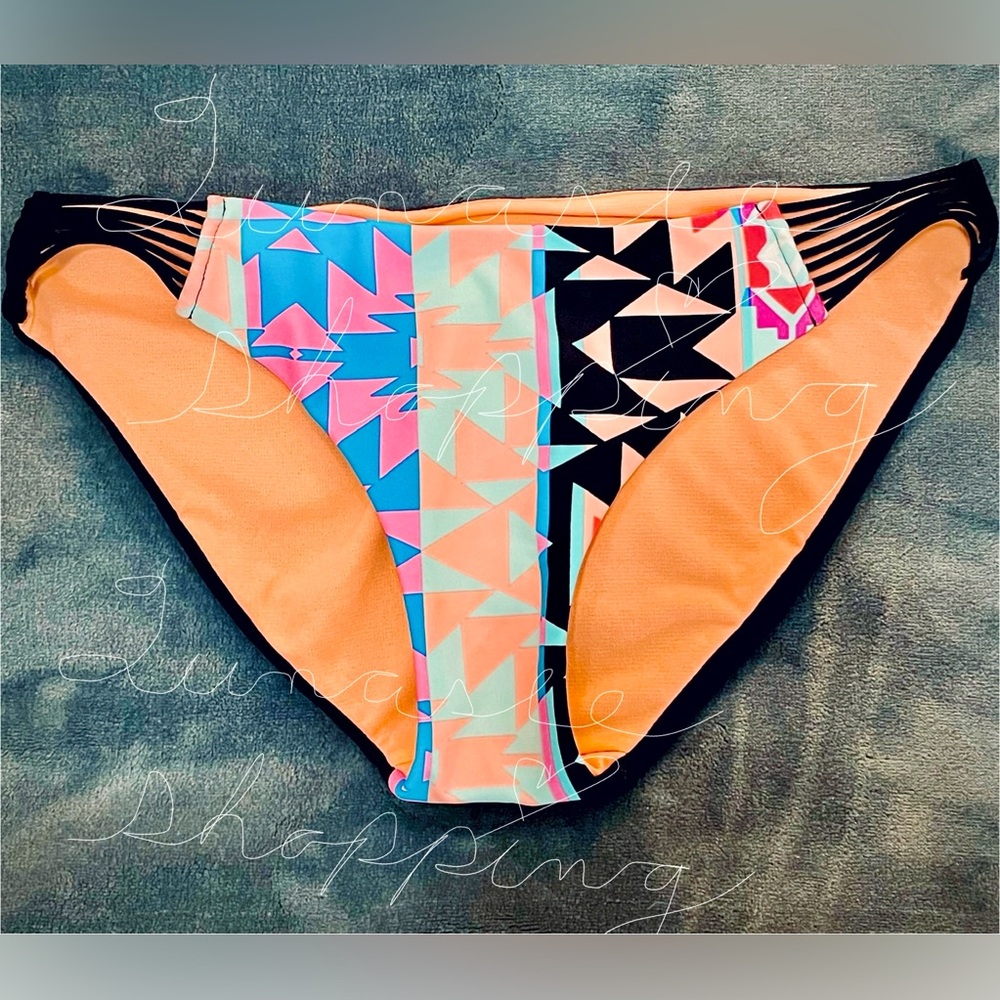 Geometric Multicolor Bikini Bottom - image 1